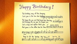 Bekannte Geburtstagslieder mit Text und Melodie
