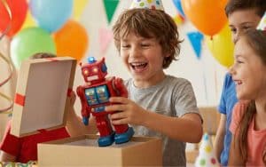 Die Qual der Wahl: Ob Smartwatch oder Kamera – moderne Geschenke bieten langanhaltenden Spaß.